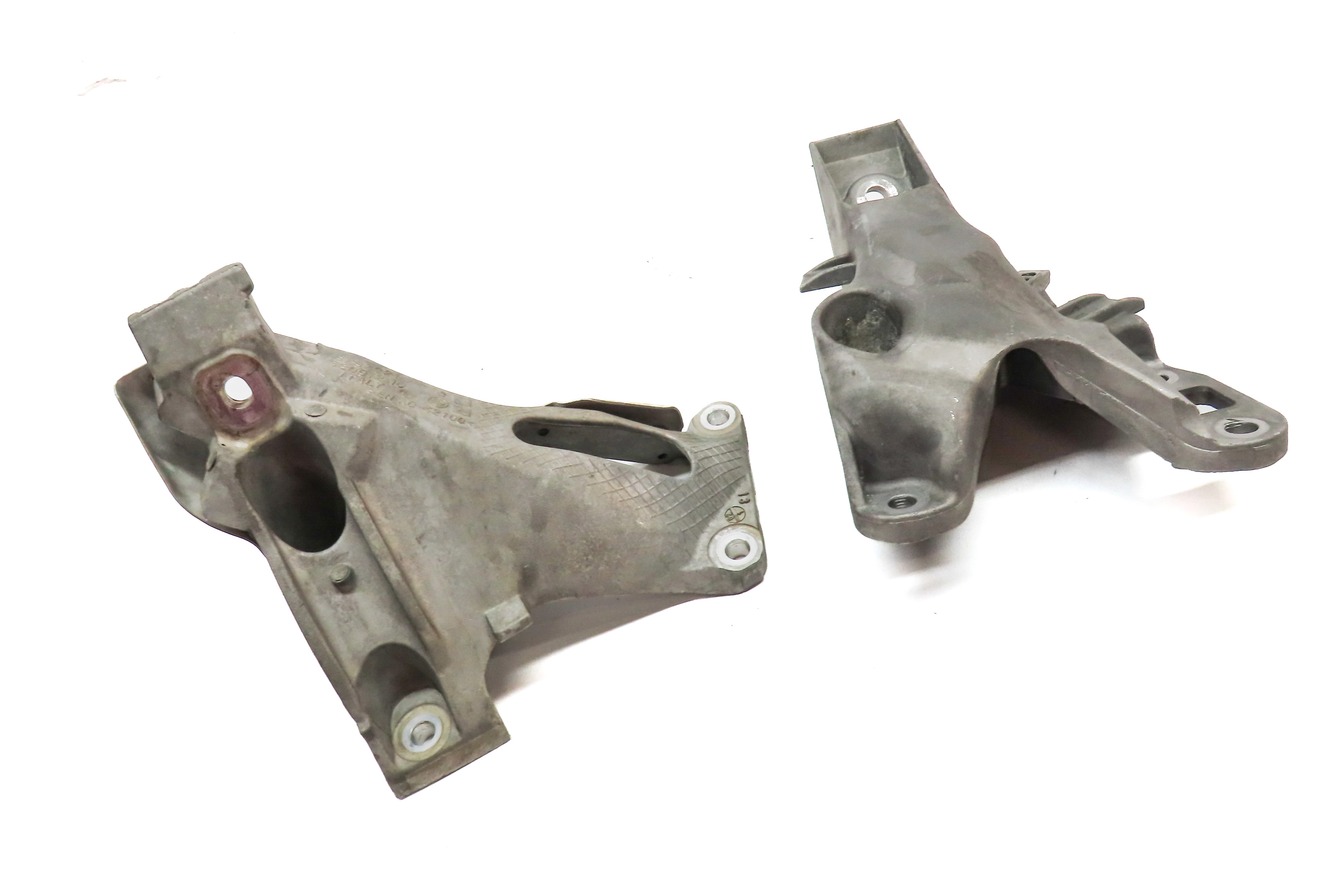 2013 BMW X5 (E70) 3.0L (N55) ENGINE MOTOR MOUNT BRACKET SET/2 — exact item pictured